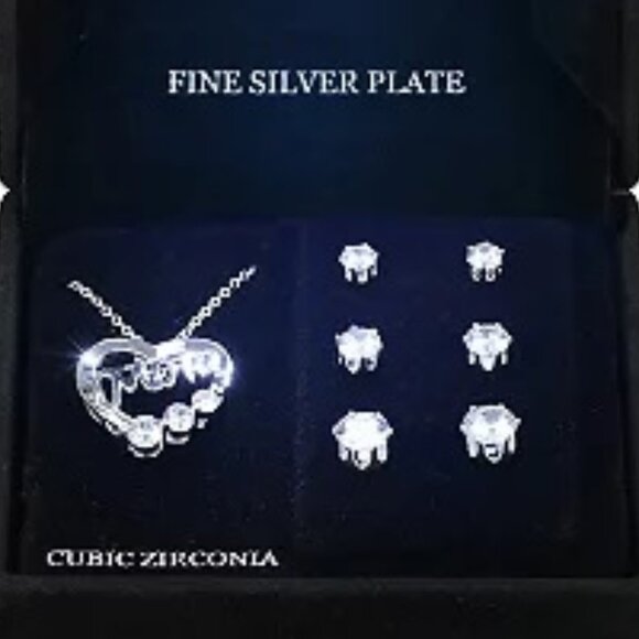 PRIMAVERA 4pc Heart 'Mom' Clear CZ Silver Plated Necklace & Stud Earrings Set - Picture 2 of 2